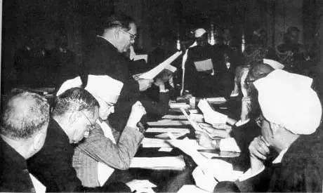 Dr. B. R. Ambedkar was sworn in as India’s first Law Minister on August 15, 1947, by President Rajendra Prasad, with Prime Minister Nehru present.